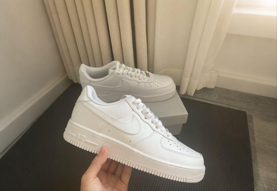 谁能拒绝空军一号百搭小白鞋呢?